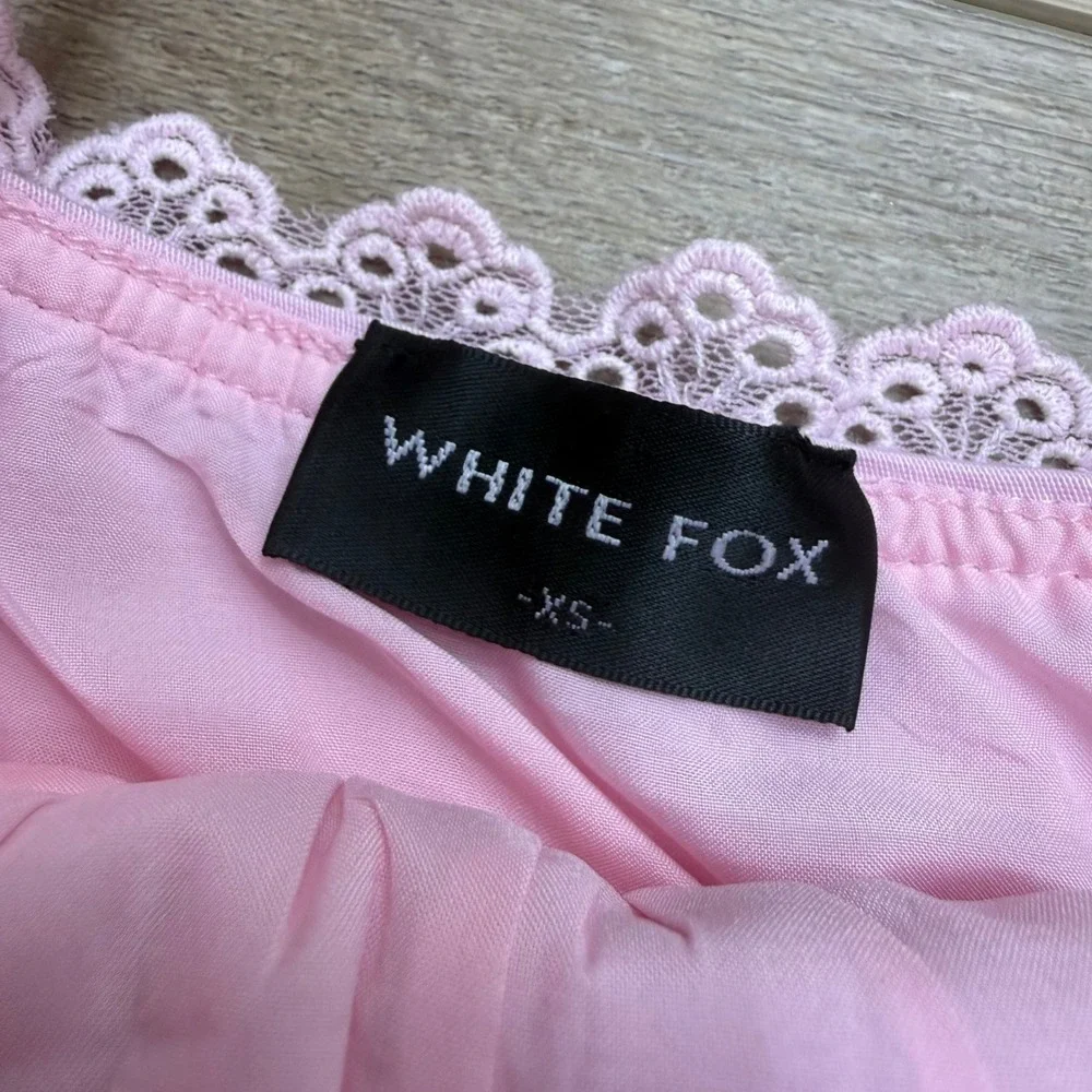 White Fox Boutique Pink Lace-Trim Bodycon Mini Dress - Picture 10 of 13